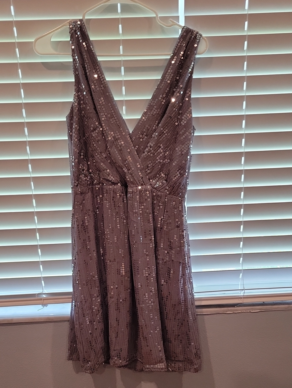 Express Lavender Sequin V-Neck Cocktail Dress